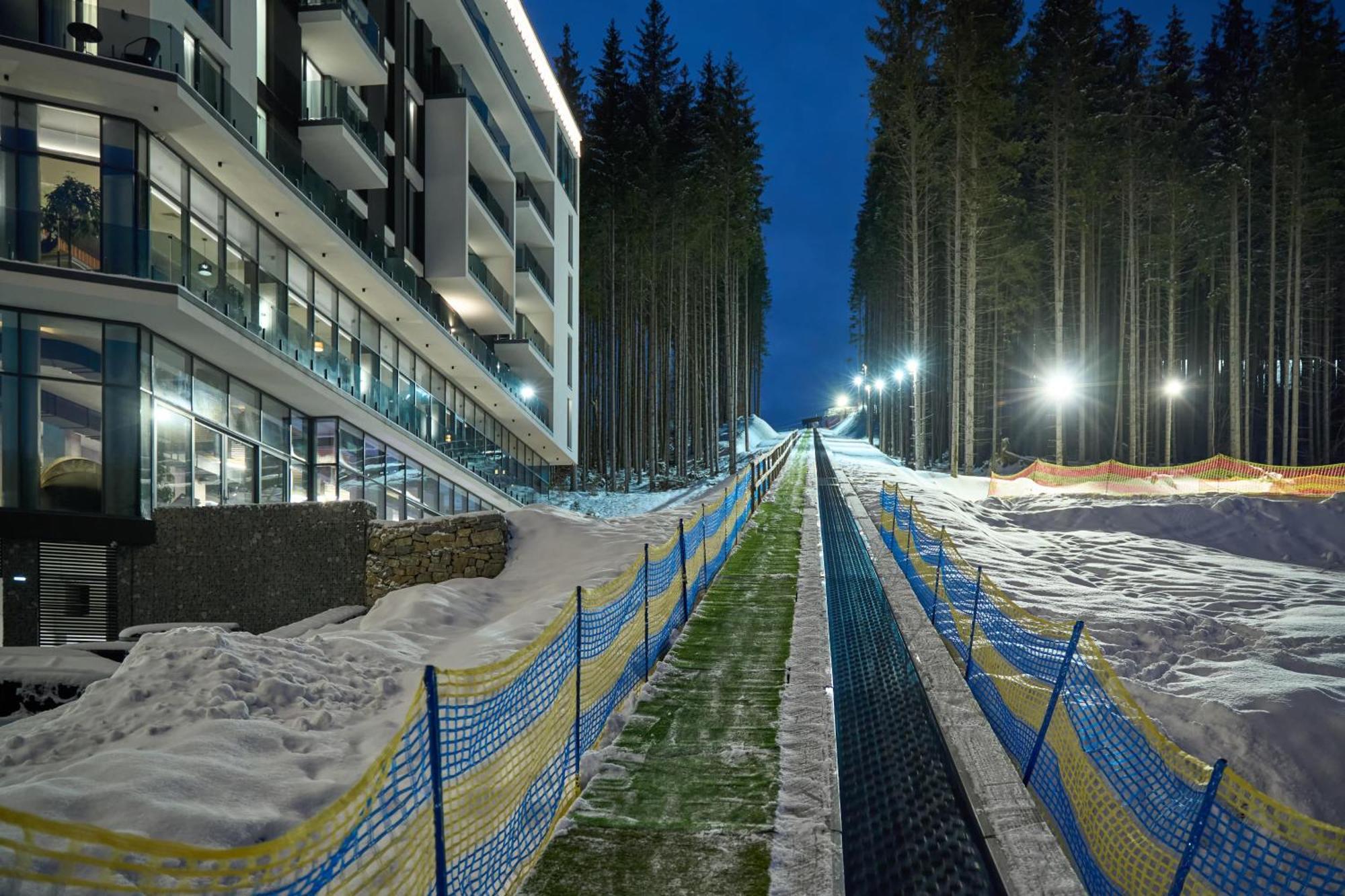 Twins Hotel & Spa Bukovel Luaran gambar